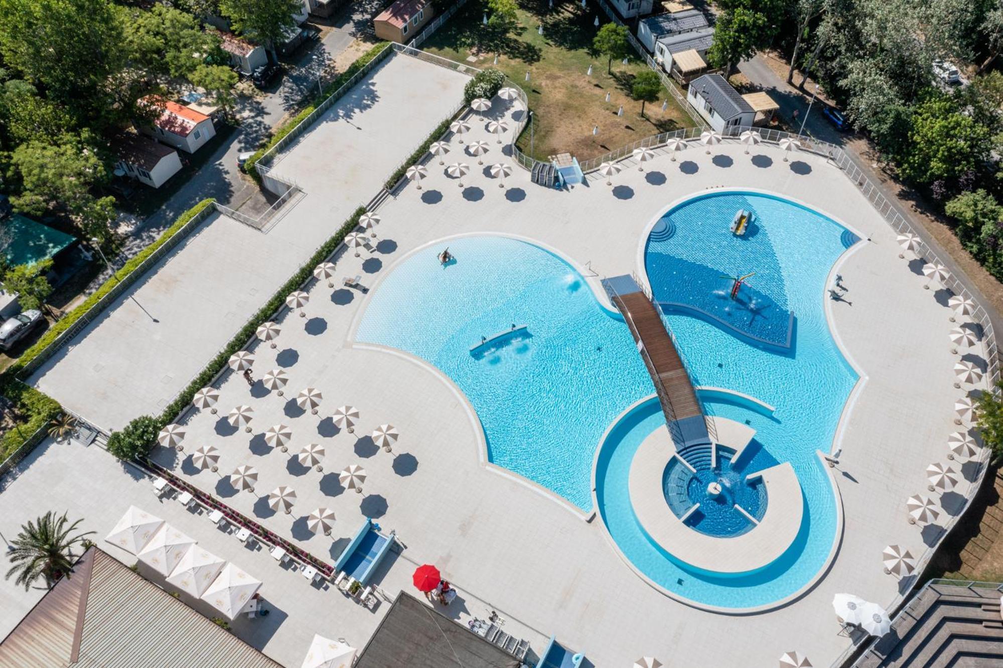 Hotel Club Del Sole Adriano Family Collection Punta Marina Exterior foto